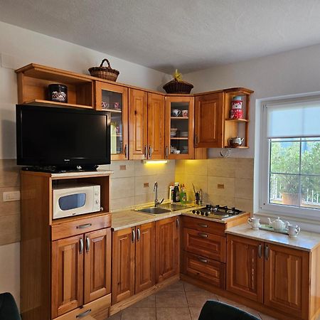 Apartmani Natasa Lokva Rogoznica Exteriér fotografie
