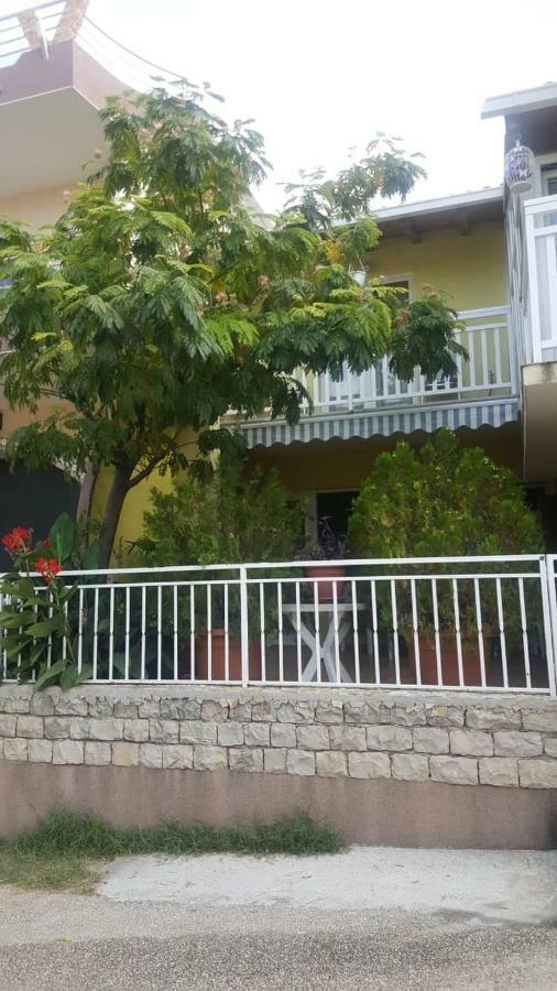 Apartmani Natasa Lokva Rogoznica Exteriér fotografie